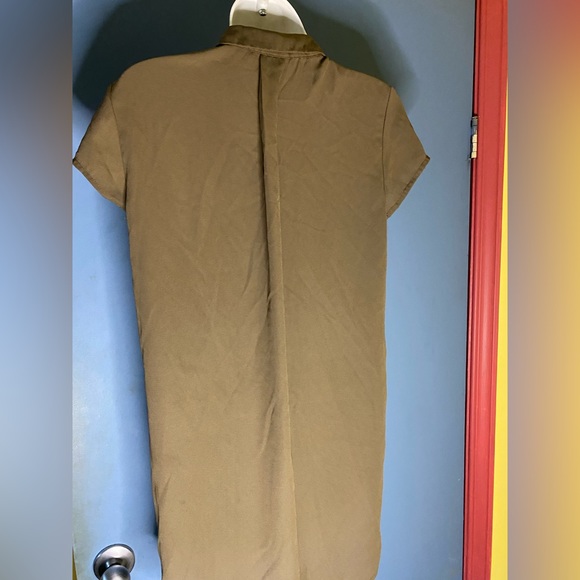 Dynamite Brown Button Up - Picture 2 of 3